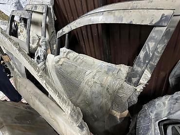 Двери и комплектующие: Продаю капот, двери на степ, стрим, эстима витс фит камри ниссан — 22