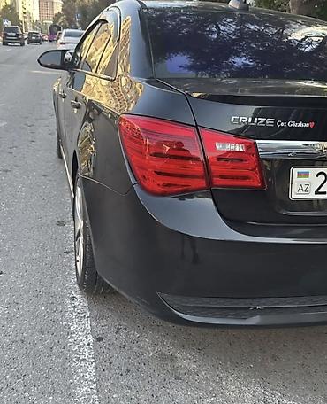 park masin: Chevrolet Cruze: 1.4 l | 2015 il 192000 km Sedan — 4