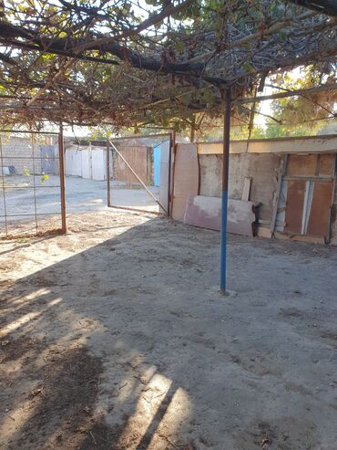 Qaraj satılır: 18 kv. m, 3 * 6 * 2 Daş Kommunal xətlər qoşulmayıb — 12
