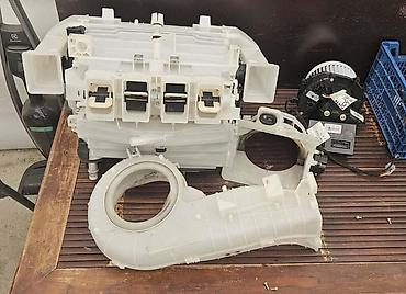 rezervoar: KUCISTE VENTILACIJE VENTILATOR ZA CITROEN C4 GRAND PICASSO ZA 2012 — 1