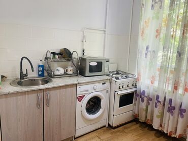 квартира ижарага берилет бишкек: 1 бөлмө, Менчик ээси, Чогуу жашоосу жок, Толугу менен эмереги бар