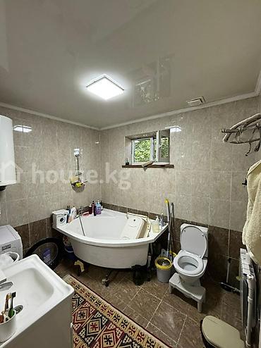 Продажа коттеджей и домов: 4 комнаты, 132 м², 4 соток, Бишкек, Колмо ж/м Агентство недвижимости at lalafo.kg — 17 Продажа коттеджей и домов: 4 комнаты, 132 м², 4 соток, Бишкек, Колмо ж/м Агентство недвижимости — 17