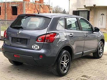 Ostali delovi enterijera: Nissan — 12