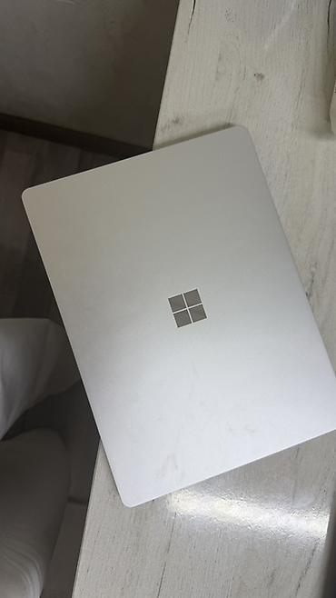 ноутбуки с 3050: Microsoft Surface Laptop Go (серебристый) Сенсорный экран - Экран — 2