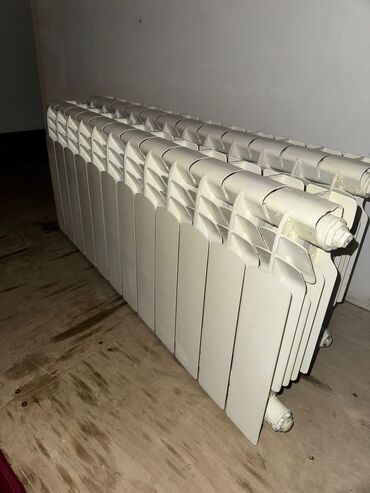 Unitazlar: 2ədəd 24 Seksiyalı radiator bir seksiyası *6.50₼ təcili satılır* ölçü lalafo.az -da Unitazlar: 2ədəd 24 Seksiyalı radiator bir seksiyası *6.50₼ təcili satılır* ölçü