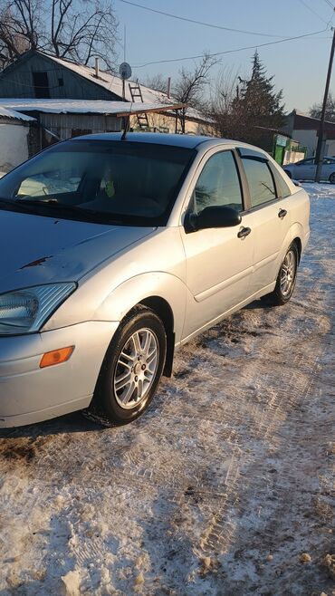 Ford: Ford Focus: 2001 г., 2 л, Механика, Бензин, Седан