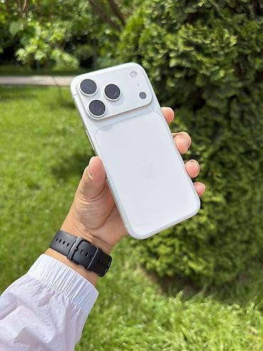 samsung galaxy s10e: IPhone 17 Pro, Новый, 256 ГБ, Серебристый, Зарядное устройство, Защитное стекло, Чехол, В рассрочку, 95 % — 7