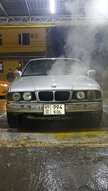 BMW: BMW 5 series: 1990 г., 2.5 л, Механика, Бензин, Седан