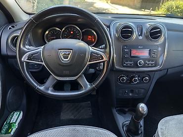 фотолампа каракол: Dacia Sandero: 2019 г., 0.9 л, Кол менен иштөөчү, Бензин, Хетчбек — 7