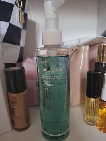 stik za ciscenje lica: Medicube Zero Pore Blackhead Deep Cleansing Oil – ulje za dubinsko — 1