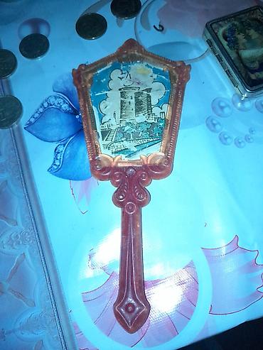 əl guzgusu: Məhsul: Retro əl güzgüsü - Material: bərk plastik/rezin tipli korpus — 1