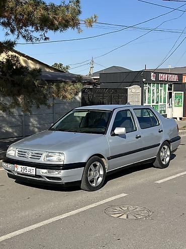 transporter multivan: Volkswagen Vento: 1993 г., 1.8 л, Механика, Бензин, Седан — 10