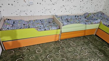 детская кроватка с бортиком: Кровать-трансформер, Б/у