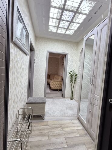 Uzunmüddətli kirayə mənzillər: Mənzil Güllü bağa yaxın ərazidə yerləşir. Yaşayış üçün tələb olunan -da lalafo.az — 8 Uzunmüddətli kirayə mənzillər: Mənzil Güllü bağa yaxın ərazidə yerləşir. Yaşayış üçün tələb olunan — 8