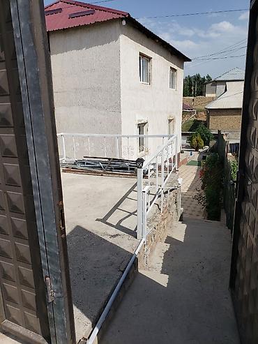 Продажа коттеджей и домов: Продаю 2 ет дом 🏠 ж/м Ак бата Адилет конушу участок 4 соток всё — 9