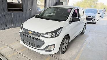 решетка на ист: Chevrolet Spark: 2018 г., 1 л, Автомат, Бензин, Хэтчбэк — 2