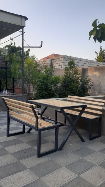 Bağ, çöl masa və oturacaq dəstləri: Metall karkaslı taxta lamelli skamya dəsti - Məhsul: açıq məkana — 34