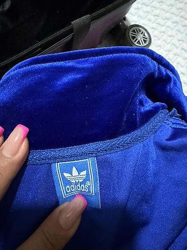 спортивные кастюмы: Велюровый спортивный костюм adidas Originals - Цвет: насыщенный — 2
