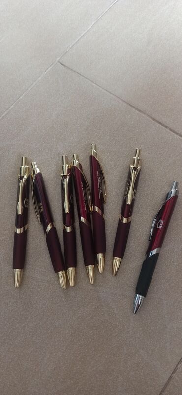 ручка шариковая: Ручки, отлично пишут, удобные, цена за штуку, Германия, район Ошского