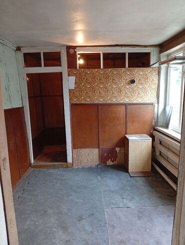 срочно продаю дом село садовое: 40 м², 3 комнаты, Подвал, погреб, Забор, огорожен