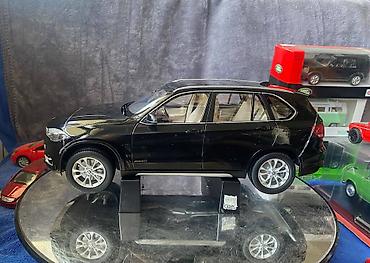 Avtomobil modelləri: Коллекционная модель BMW X5 F15 sapphire black 2012 Paragon Models — 18