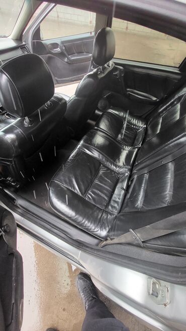 Opel: Opel Vectra: 2001 г., 1.8 л, Механика, Бензин, Седан — 7