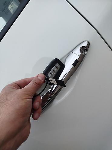 Hyundai: Hyundai ix35: 2.4 l | 2012 il Krossover — 13