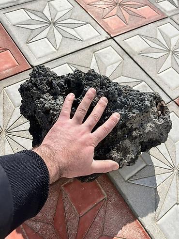 Dekorativ daşlar: Akvarum üçün Dekorativ lava daşları (poroz vulkanik süxur hamısı biri — 10