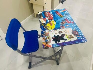 Uşaq və gənc otağı üçün dəstlər: Oğlan və qız üçün, Yazı masası