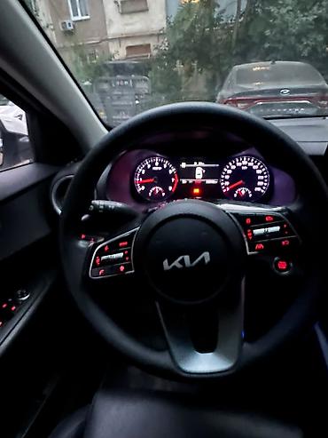 смешанный: Kia K3: 2021 г., 1.6 л, Робот, Бензин, Седан — 5