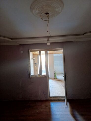 Həyət evləri və villaların satışı: 2 otaqlı, 45 kv. m, Kredit yoxdur, Orta təmir — 8