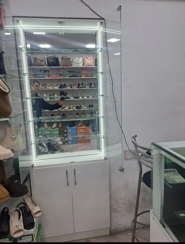 Dolab vitrinləri: Şüşəli dolab vitrini — 10