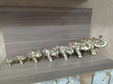 figurki iz mastiki: Декор фигурки слонов. новые. семь штук. Есть коробка