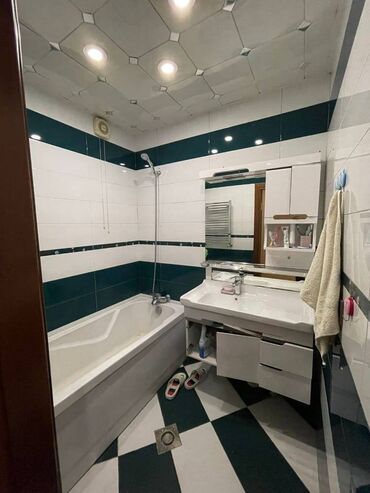 Köhnə tikili: Bakı, Bakıxanov qəs., 4 otaqlı, Köhnə tikili, m. Neftçilər, 120 kv. m — 14