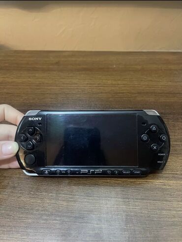 PSP (Sony PlayStation Portable): Бомбовая вещь