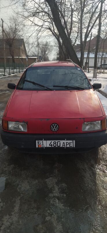 продаю токмок: Volkswagen Passat: 1989 г., 1.8 л, Механика, Бензин, Универсал