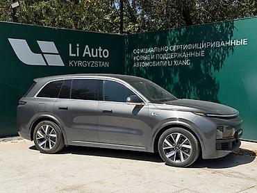 Lixiang L8: 2024 г., 1.5 л, Автомат, Гибрид, Кроссовер