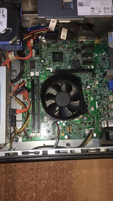 Desktop računari i radne stanice: Desktop Dell optiplex 390 ful intel procesor intel i3-2120 na 3.3ghz na lalafo.rs — 9 Desktop računari i radne stanice: Desktop Dell optiplex 390 ful intel procesor intel i3-2120 na 3.3ghz — 9