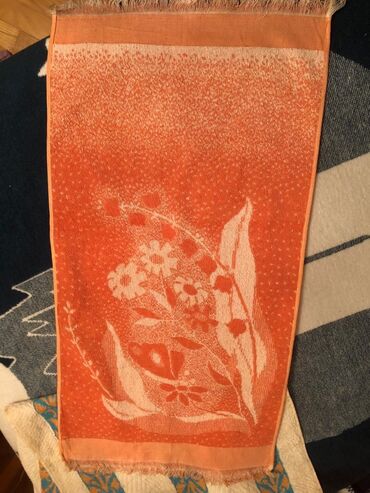 Dəsmallar: Üz üçün Yeni Dəsmal, Ünvandan götürmə — 2