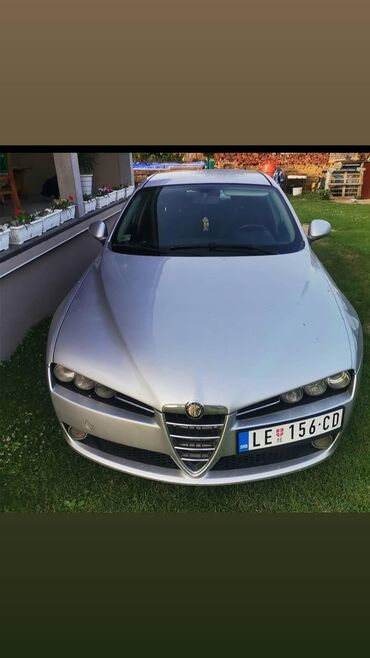 na gumu dzepovi: Alfa Romeo 159: 1.9 l | 2006 г. Limuzina