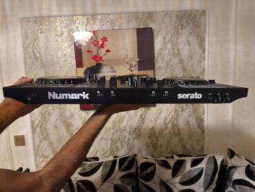 Kontrollerlər: Dj aparatı təcili satıram. Numark NS4FX cəmi 1 ay istifadə etmişəm təp — 9