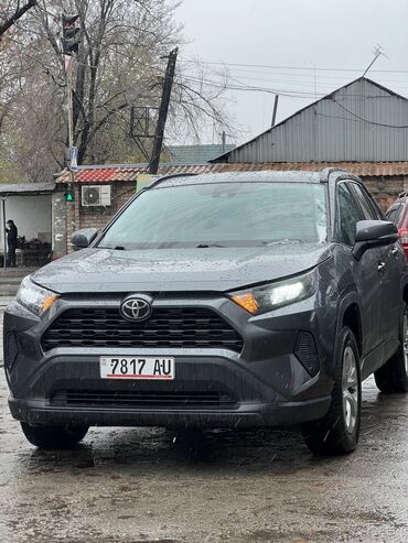 Toyota: Toyota RAV4: 2019 г., 2.5 л, Автомат, Бензин