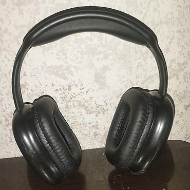micro qulaq: İki növ qulaqcıq dəsti 1) Over‑ear qulaqcıq - Tam ölçülü, qulaqüstü — 1