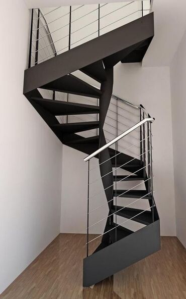 Pilləkən məhəccərləri: Demir pilləkənlər evlere bağ evlərinə yerinə uyğun dəmir — 18