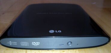 Ostali delovi: DVD RW rezač LG GP08NU6B, externi Portable super multi drive LG