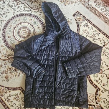 Köynəklər: Koton Casual kişilər üçün qara rəngli yüngül şişmə jaket. - Ölçü: L
