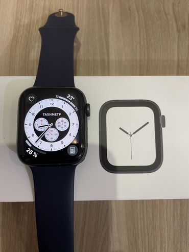 Apple Watch 4, 44mm. Space grey. В комплекте родная коробка, зарядка