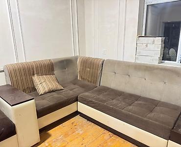 Künc divan dəsti – transformasiya olunan, yumşaq oturacaqlı model