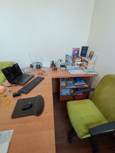 Ofis dəst mebeli: Ofis üçün L formalı iş masasının dəsti - Material: taxta/laminat — 2