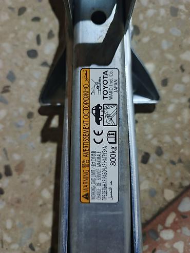 prius teker: Toyota mexaniki “scissor jack” (domkrat) - Brend: TOYOTA (Wako Ind — 2